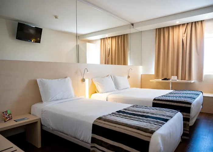 波尔图盖亚公园酒店