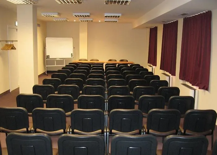 波尔图盖亚公园酒店 3* 加亚新城